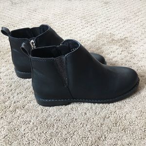 GAP Girls black booties, NBW, size 1